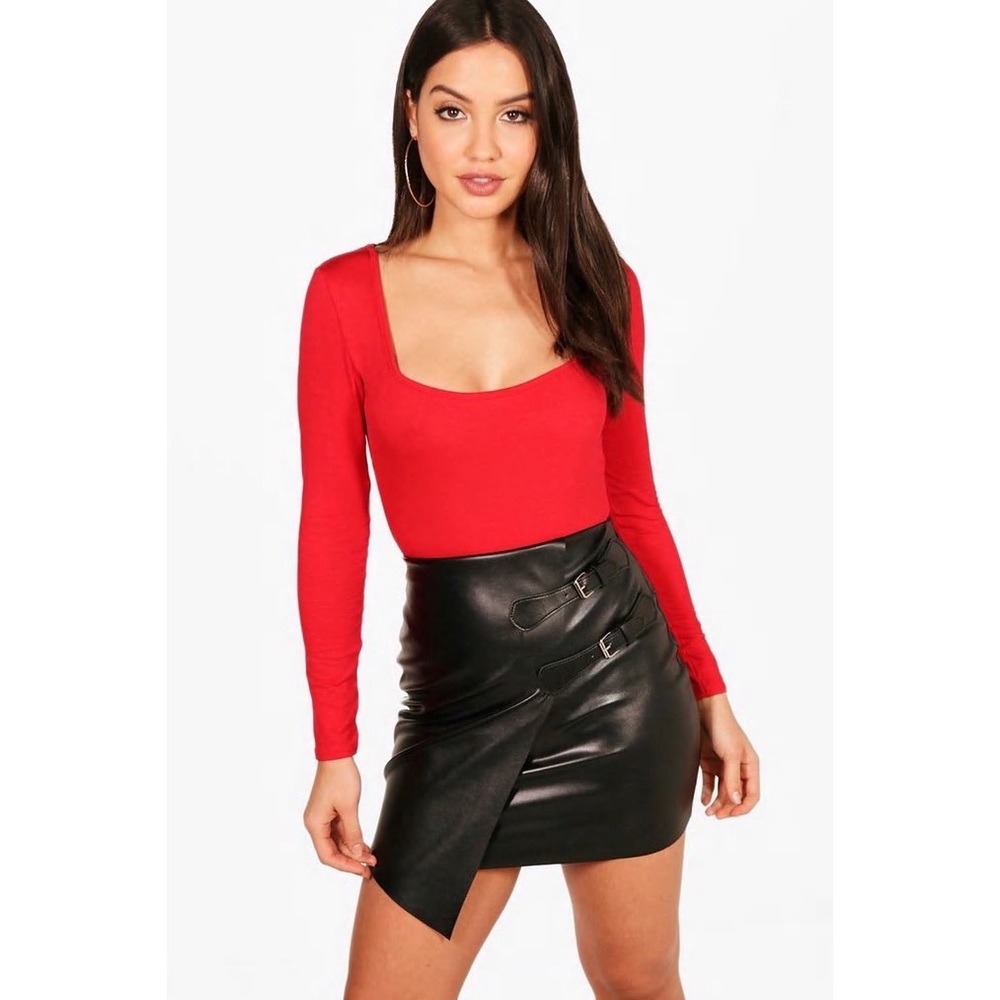 Boohoo Basic Square Neck Bodysuit